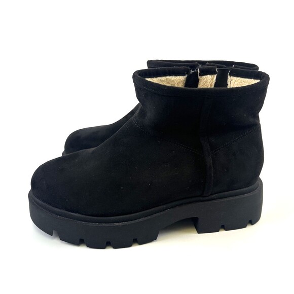 Torrid Lug Sole Bootie Pull On Short Black Faux Suede Fleece Lined 12 WW Wide - Picture 2 of 14